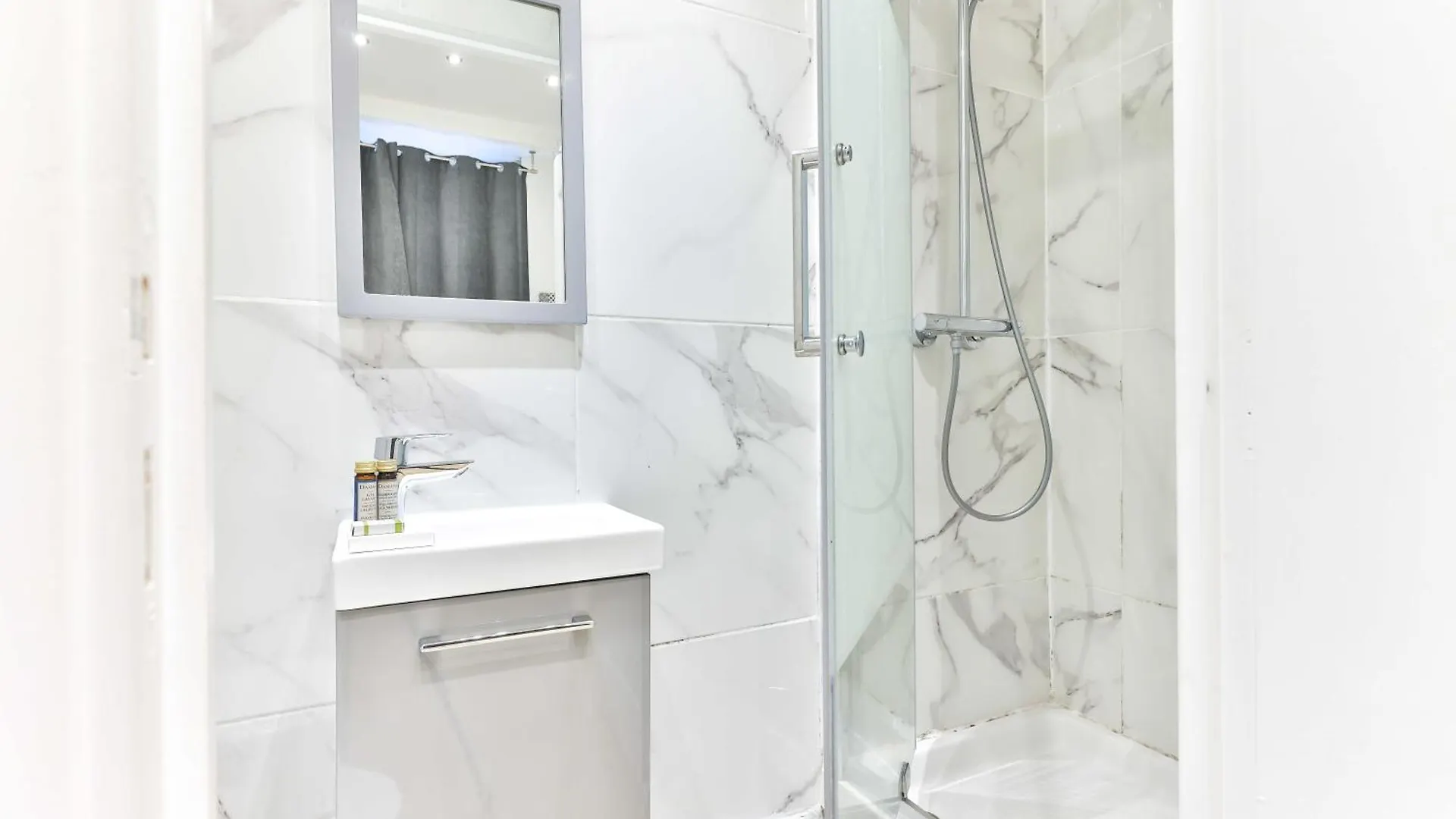 Studio In The Heart Of Paris Nation Charonne Apartment 0*,  France